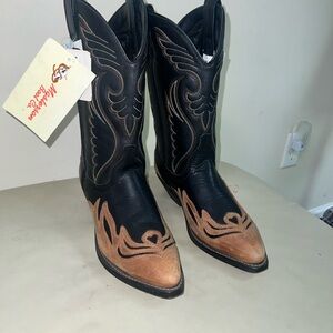 NWT Masterson Boot Co. Western Cowboy Boots – Black & Tan, Size (8.5)